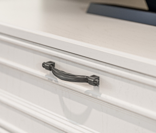 Гостиная Гранд / Ливерпуль Дуб Приморский Белый/МДФ Классика Светлый